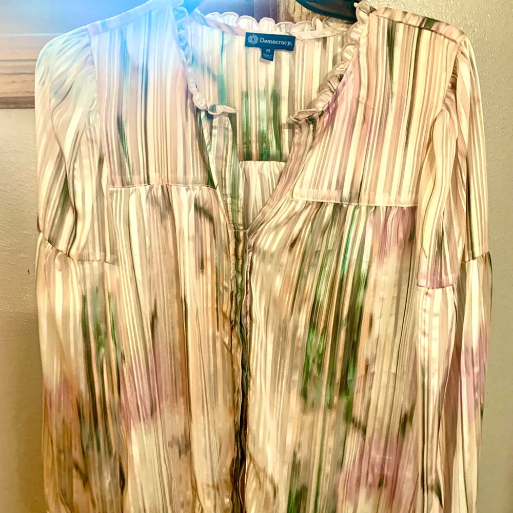 Democracy Women's Cream and Green Striped Blouse